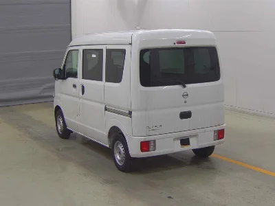 NISSAN CLIPPER