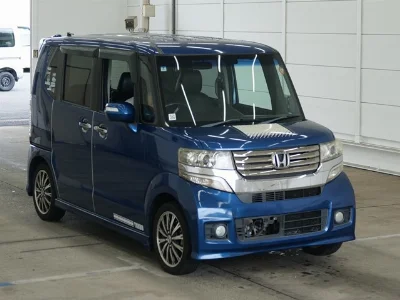 HONDA N BOX CUSTOM