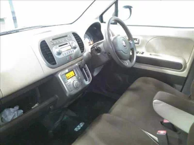 SUZUKI MRWAGON