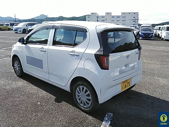 Daihatsu Mira e:S  с аукциона в Японии