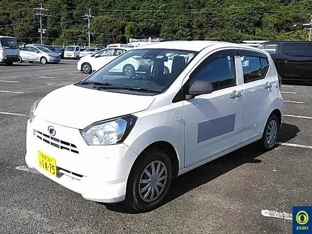 Daihatsu Mira e:S  с аукциона в Японии