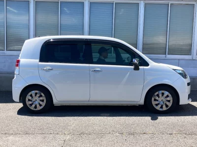 TOYOTA SPADE