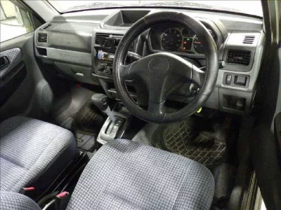 MITSUBISHI PAJERO MINI