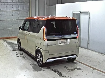 MITSUBISHI EK X SPACE
