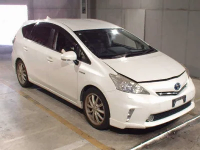 TOYOTA PRIUS ALPHA
