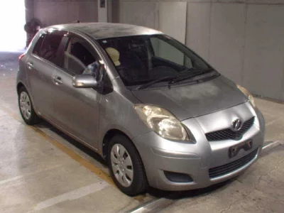 TOYOTA VITZ