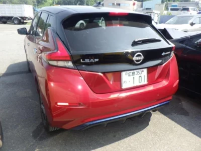 NISSAN LEAF