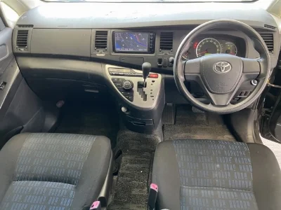 TOYOTA ISIS