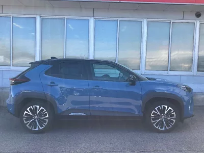 TOYOTA YARIS CROSS