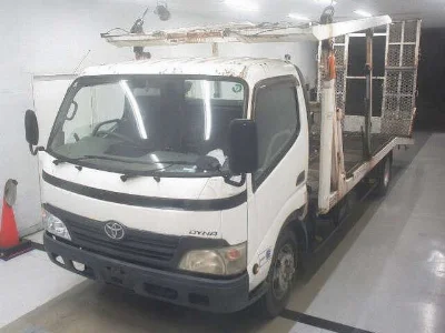 TOYOTA DYNA