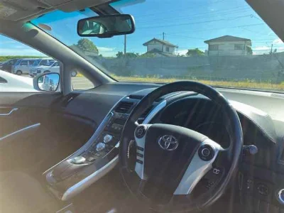 TOYOTA SAI