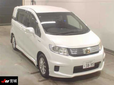 HONDA FREED SPIKE