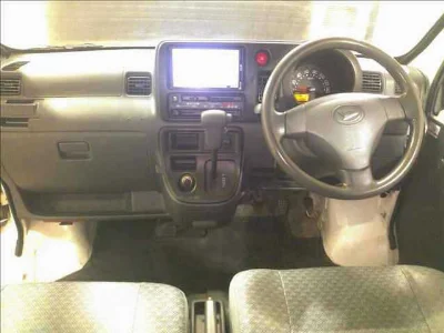 DAIHATSU HIJET VAN