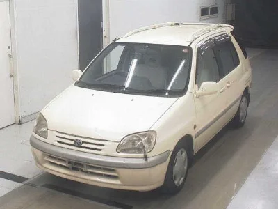 TOYOTA RAUM
