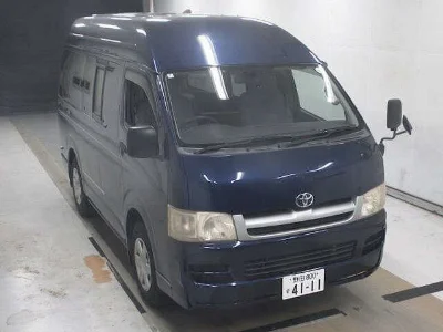 TOYOTA REGIUS VAN