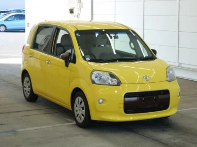 TOYOTA PORTE