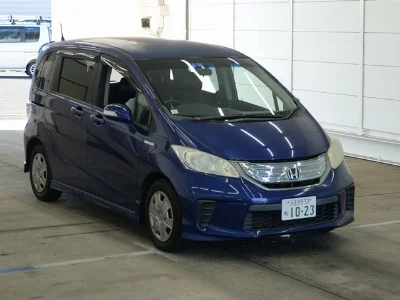 HONDA FREED HYBRID