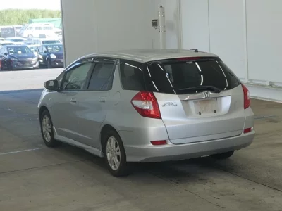 HONDA FIT SHUTTLE