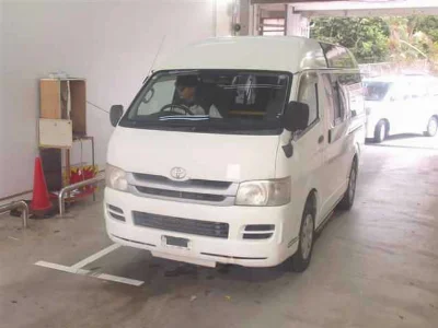 TOYOTA HIACE VAN