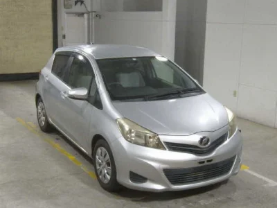 TOYOTA VITZ