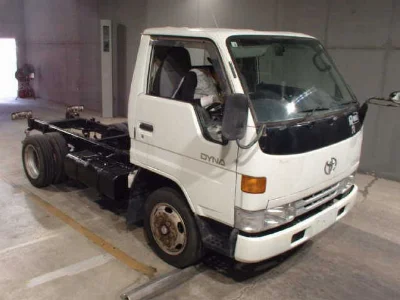 TOYOTA DYNA