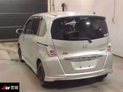 HONDA FREED