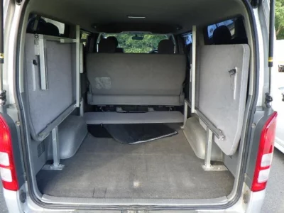 TOYOTA REGIUS VAN