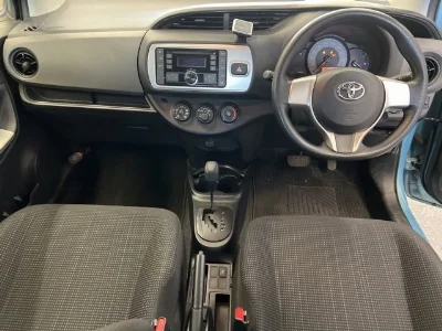 TOYOTA VITZ