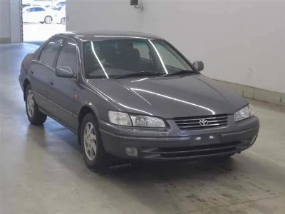 TOYOTA CAMRY GRACIA SEDAN