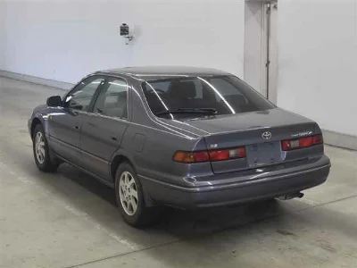 TOYOTA CAMRY GRACIA SEDAN