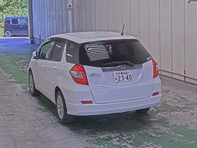 HONDA FIT SHUTTLE
