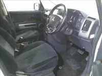 Цена авто Mitsubishi  с аукционов Японии, номер кузова CV5W, пробег 240 000, оценка 9