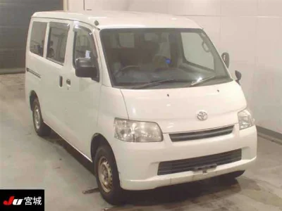 TOYOTA LITE ACE VAN