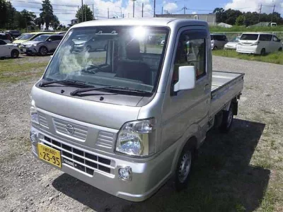 NISSAN CLIPPER