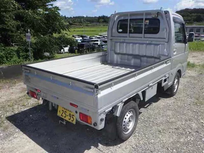 NISSAN CLIPPER