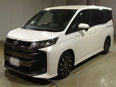 TOYOTA NOAH