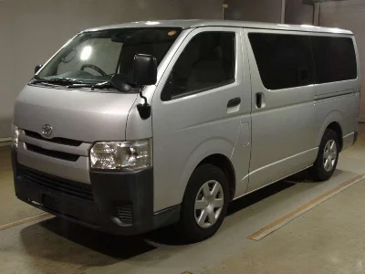 TOYOTA REGIUS VAN