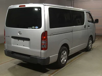 TOYOTA REGIUS VAN