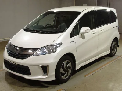 HONDA FREED HYBRID