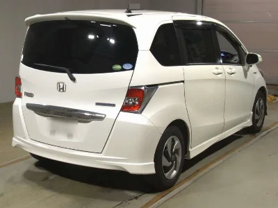 HONDA FREED HYBRID