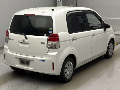 TOYOTA SPADE
