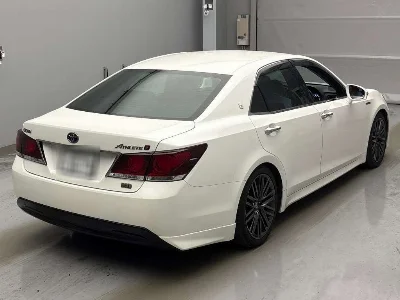 TOYOTA CROWN HYBRID