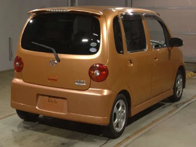 DAIHATSU MOVE LATTE
