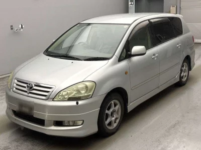 Toyota Ipsum