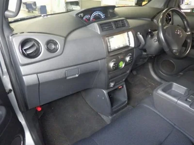 TOYOTA BB