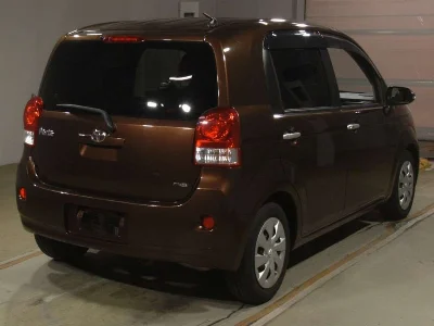 TOYOTA PORTE