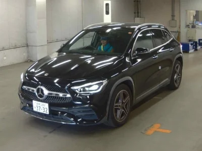 MERCEDES BENZ GLA