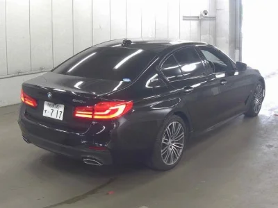 BMW 5 SERIES