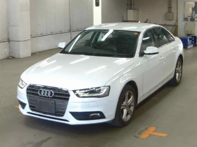 AUDI A4 AVANTE