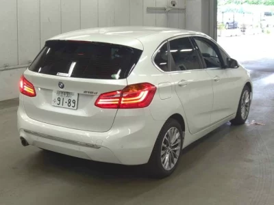BMW 2 SERIES